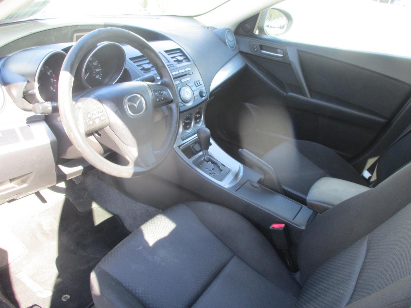 2010 GRAY Mazda MAZDA3 (JM1BL1SG7A1) , AUTOMATIC transmission, located at 540a Delsea Drive, Sewell, NJ, 08080, (856) 589-6888, 39.752560, -75.111206 - Photo#14